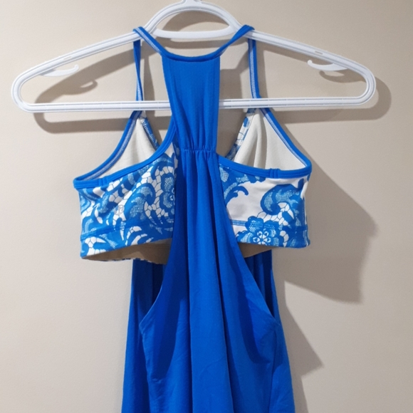 Lululemon Tank Top- Size 4 - Picture 2 of 3